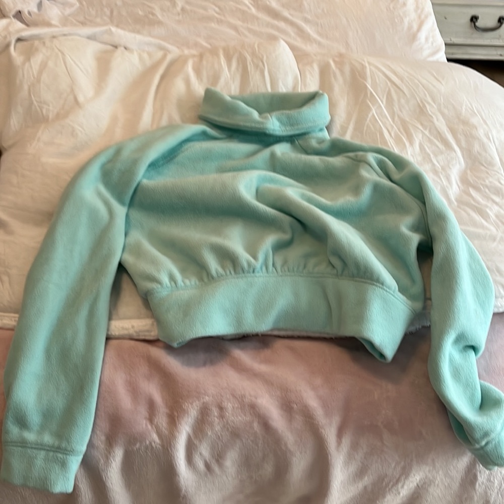 Sweatshirt - Picture 2 of 3